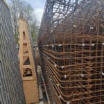 Coffrage bois chantier reconstruction pont Cotelle sur le Loiret à Olivet (Région Centre Val de Loire)
